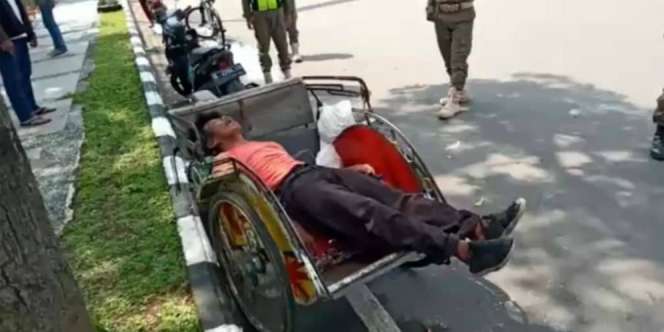 Tukang Becak Pingsan Diduga Corona Ternyata Kelaparan