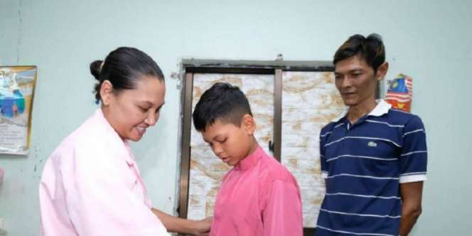 Anaknya Mualaf Jalani Puasa, Tindakan Ayah Non-Muslim Bikin Haru