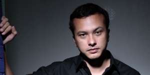 Alasan Mengejutkan Nicholas Saputra Jarang Pajang Foto Diri di Sosmed