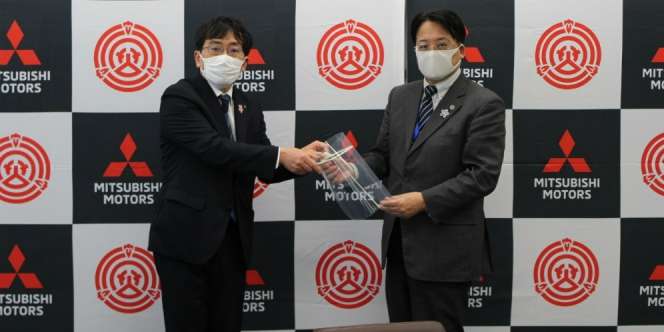 Tak Cuma Mobil, Mitsubishi Juga Bisa Bikin Alat Pelindung Wajah