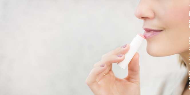 5 Fungsi Lip Balm Selain Melembapkan Bibir