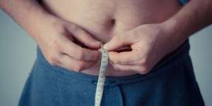 5 Kesalahan yang Bikin Berat Badan Naik Saat Puasa Ramadhan