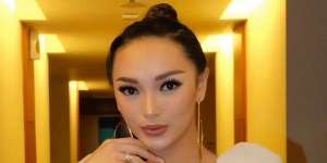 7 Potret Rumah Mewah Zaskia Gotik dan Suami, Bisa Buat Main Badminton