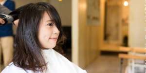 Tips Memotong Rambut Sendiri di Rumah