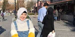 Via Vallen Ingin Berhijab dan Berhenti Jadi Penyanyi Dangdut
