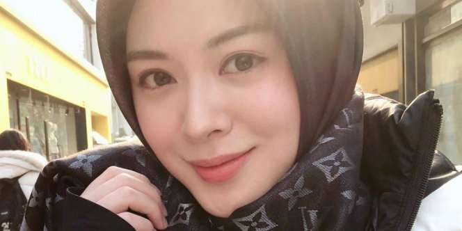 Mudah Ditiru, Gaya Makeup Korea yang Natural ala Ayana Moon