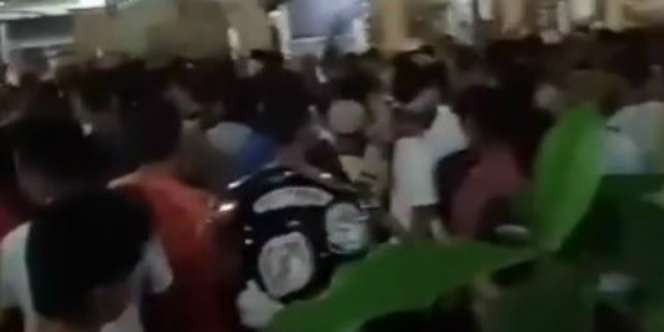 Viral Warga Lombok Demo Masjid Agar Tetap Ada Tarawih