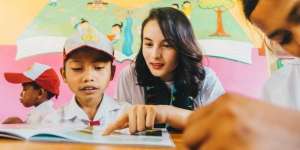 Chelsea Islan Galang Dana untuk 2.000 Murid SD
