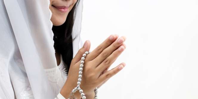 Iseng-Iseng Ikut Puasa Ramadhan, Wanita Cantik Ini Akhirnya Mualaf