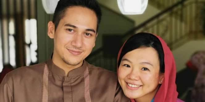 5 Potret Keluarga Rama Michael dan Istri yang Baru Peluk Islam