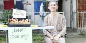 Cerita Mualaf Penjual Donat Getarkan Hati Warganet