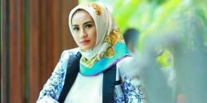 Saling Lempar Sayang dengan Vicky Prasetyo di IG, Shinta Bachir: Memang Kenapa?