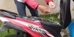 Tak Perlu Repot Cuci Tangan, Bagasi Honda Beat Disulap Jadi Wastafel Berjalan