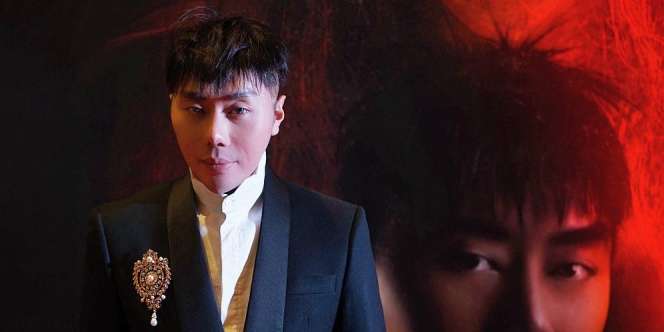 Merinding! Penampakan 8 Sudut Rumah Roy Kiyoshi yang Penuh Benda Mistis