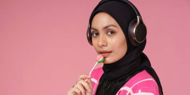 Gabut karena Corona, 1.417 Jilatan untuk Habiskan Satu Lolipop