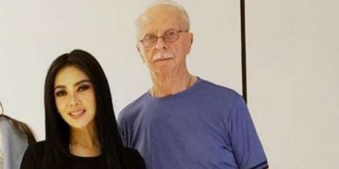 Inilah Tudingan Laurens, Bule Belanda Soal Masa Lalu Syahrini