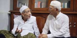Kelebihan Istri yang Kalahkan Bidadari Kata Mbah Moen, Jombloers Wajib Baca!