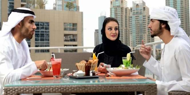 7 Tips Kembalikan Berat Badan Usai Kalap Santap Makanan Lebaran