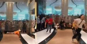 Viral Video Dua Bulan 'Puasa' ke Mal Imbas Corona, Warga Serbu dengan Brutal