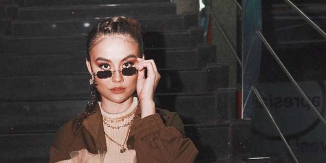 Geger Foto Lawas Agnez Mo Bawa Hermes Sejak ABG