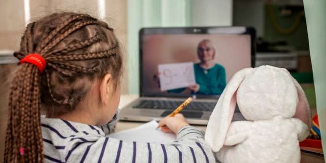 Kini Belajar Online di Rumah Bisa Senyaman di Sekolah