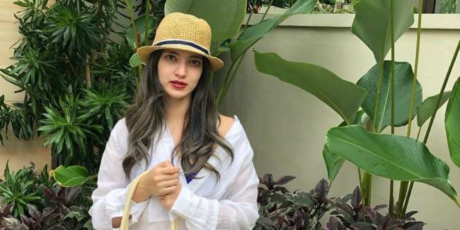 Nia Ramadhani Buka Puasa Hanya Pakai Mie, Netizen Salah Fokus Lihat Barang Ini