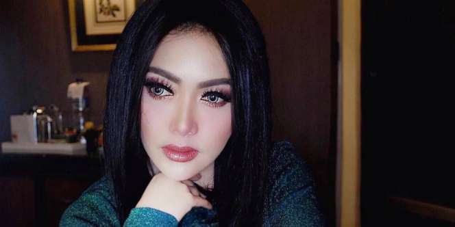 Pantes Mulus! Ternyata Segini Harga Skincare Syahrini