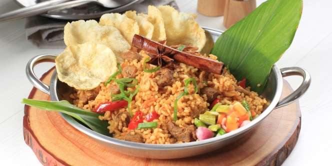 Bikin Nasi Kebuli Praktis dengan Rice Cooker, Yuk!
