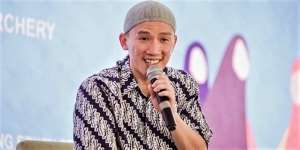 77 Kata-Kata Mutiara Ustadz Felix Siauw Tentang Cinta dan Perjalanan Hijrah