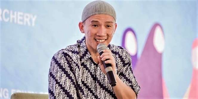77 Kata-Kata Mutiara Ustadz Felix Siauw Tentang Cinta dan Perjalanan Hijrah