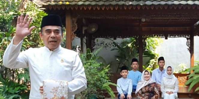 Ada Istri, Menantu, dan Cucu, Menag Jadi Imam dan Khatib Sholat Id di Rumah