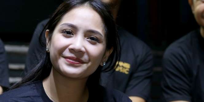 Dikira Baju Partai, Tengok Harga Kaos Oblong Nagita 