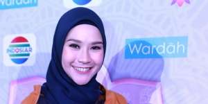Pamer Perut Buncit Sehabis Lebaran, Zaskia Adya Mecca Hamil?