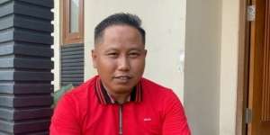 Narji Banting Setir Jadi Petani Sayuran
