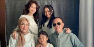 Ayu Ting Ting Joget Tiktok, Goyangan Ayah Rozak Jadi Sorotan