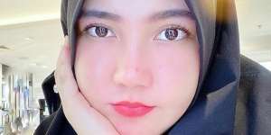 4 Gaya Hijab Via Vallen, Bikin Adem!