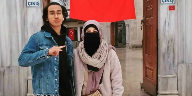 Abidzar Dicibir, Umi Pipik Bela Habis-Habisan