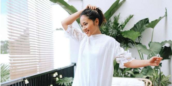 Ayla Dimitri Sulap Balkon Jadi 'Taman', Bisa Jadi Inspirasi