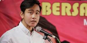 Gibran Unggah Komentar Negatif yang Penuhi Media Sosialnya
