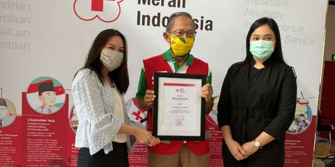 Bantuan untuk APD Medis Disalurkan Hansaplast Melalui PMI