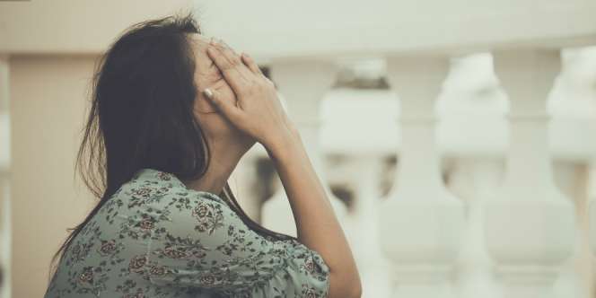 7 Aturan Larangan Bagi Wanita yang Pernah Berlaku 100 Tahun Terakhir