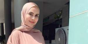 Bikin Pangling, Anggita Sari Tampil Berhijab usai Melahirkan