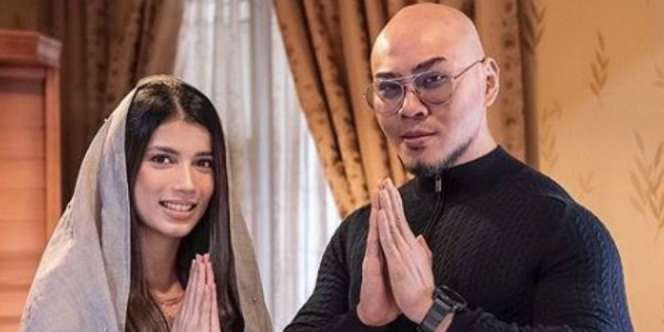 Alasan Deddy Corbuzier Belum Menikahi Sabrina Chairunnisa