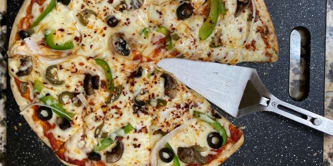 Ini Cara Paling Direkomendasikan Menghangatkan Pizza di Rumah