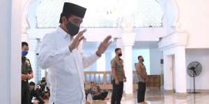 Sholat Jumat Pertama Jokowi di Tengah Pandemi Covid-19