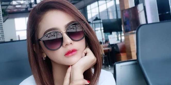 Tampil bak Boneka Barbie, Jenita Janet Bikin Pangling