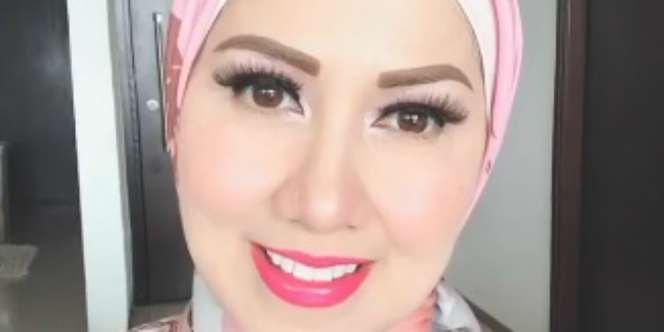 Mengintip Pesona Venna Melinda yang Mantap Berhijab