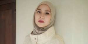 Perut Semakin Buncit, Potret Cantik Zaskia Mecca Pamer Baby Bump