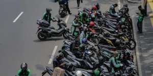 Ojek di Jakarta Nekat Angkut Penumpang Zona Merah Didenda Rp500 Ribu
