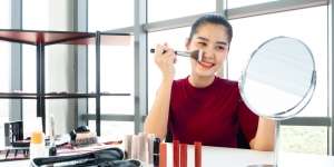 4 Fungsi Loose Powder untuk Membuat Penampilanmu Sempurna